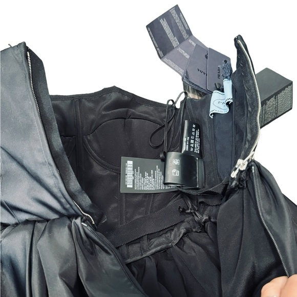 PRADA**Re-Nylon Triangle Logo Embroidery Midi Dress***Size 38 US 2***$7750 - Picture 13 of 16